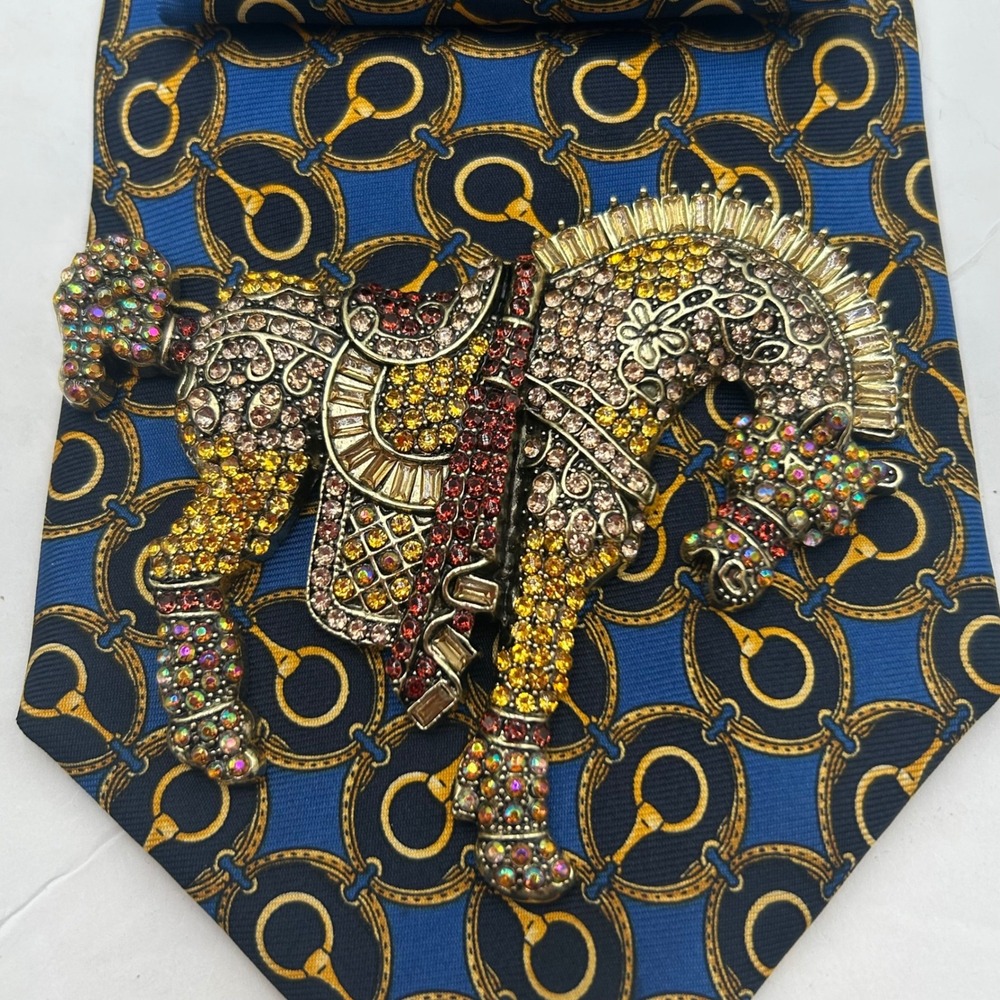 Club Room Silk Tie Horse Necklace Western Equestrian Blue Gold Crystal Brooch - Picture 8 of 12